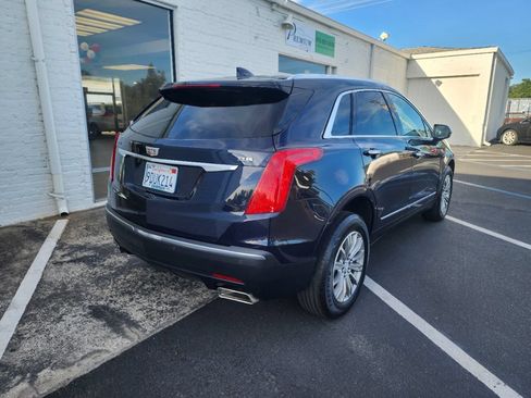 Used 2017 Cadillac XT5 Luxury w/ Driver Awareness Package FWD image 4