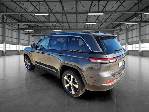 New 2024 Jeep Grand Cherokee Limited 4xe image 2