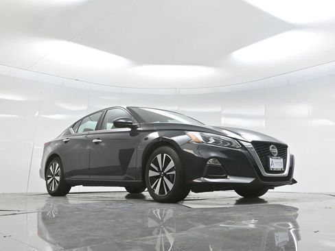 Used 2022 Nissan Altima 2.5 SV image 63