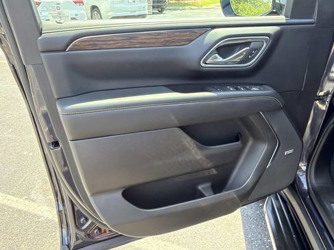 Used 2024 Chevrolet Tahoe Premier RWD image 19