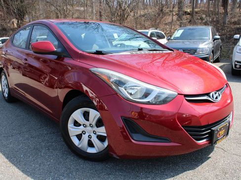 Used 2016 Hyundai Elantra SE image 4