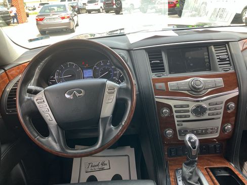 Used 2019 INFINITI QX80 Luxe RWD image 9