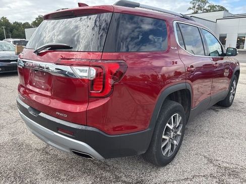 Used 2023 GMC Acadia SLE w/ Driver Convenience Package image 5