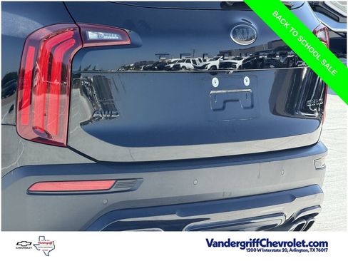Used 2021 Kia Telluride EX w/ EX Premium Package AWD/4WD image 6