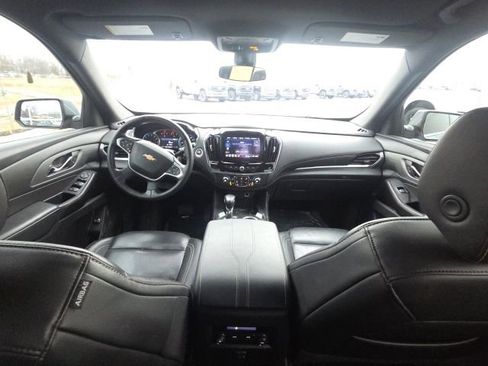Used 2023 Chevrolet Traverse LT FWD image 22