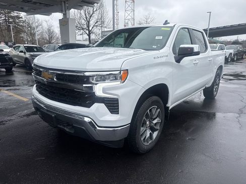 New 2026 Chevrolet Silverado 1500 LT image 2