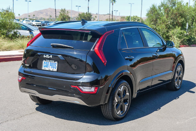 Used 2025 Kia Niro Wave FWD image 7