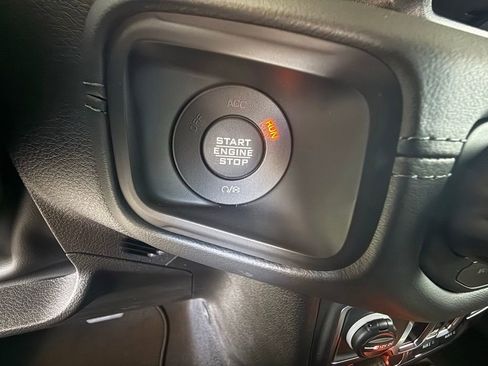 New 2025 Jeep Gladiator Mojave w/ Safety Group image 27