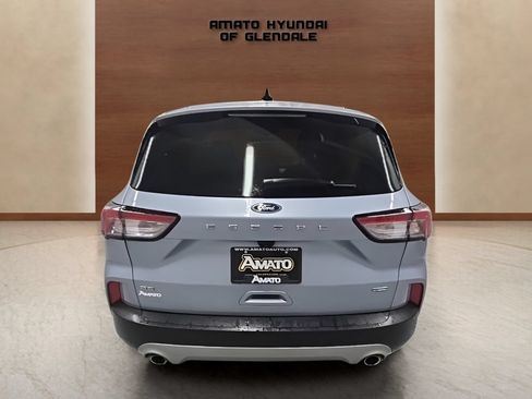 Used 2022 Ford Escape SE w/ Cold Weather Package FWD image 5