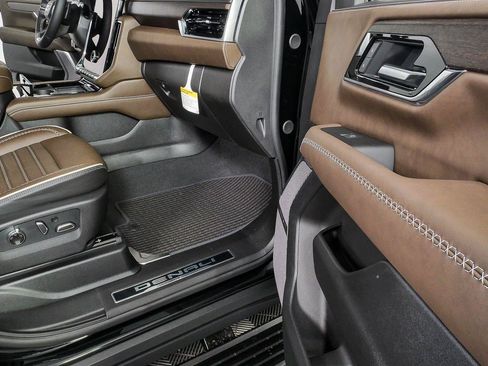 New 2026 GMC Yukon Denali Ultimate AWD/4WD image 26