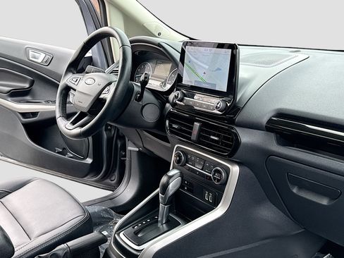 Used 2020 Ford EcoSport Titanium image 5