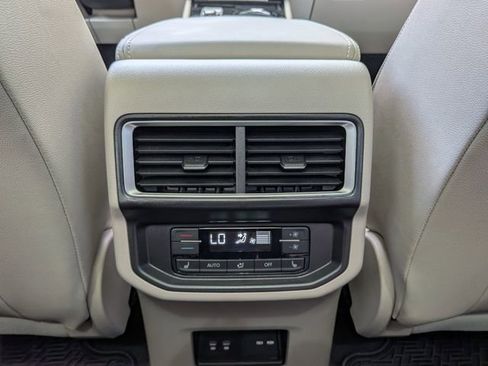 Certified 2025 Volkswagen Atlas SEL Premium R-Line image 16