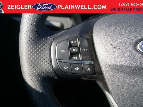 Used 2025 Ford Escape ST-Line image 22