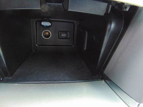 Used 2010 Toyota Camry LE FWD image 21
