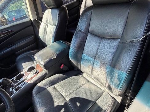 Used 2013 Nissan Pathfinder SL w/ SL Premium Pkg image 16