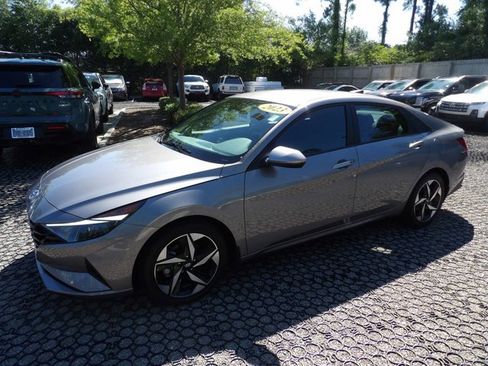 Certified 2023 Hyundai Elantra SEL w/ Convenience Package FWD image 5