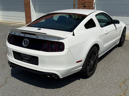 Used 2013 Ford Mustang Shelby GT500 image 32