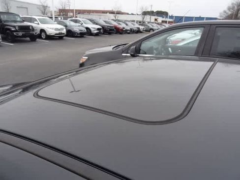 Used 2018 MAZDA MAZDA3 Touring image 16