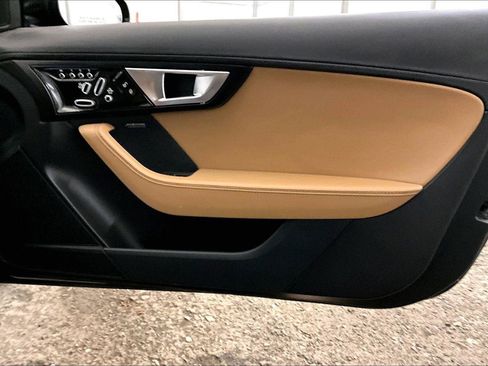 Used 2014 Jaguar F-TYPE S image 23