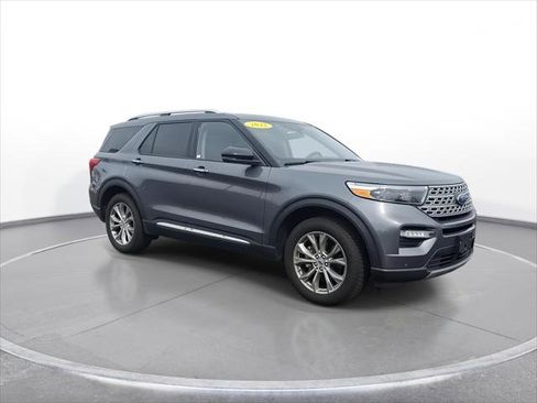 Used 2022 Ford Explorer Limited w/ Equipment Group 301A image 2