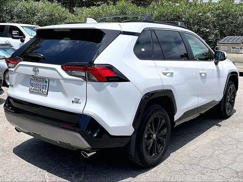 Certified 2025 Toyota RAV4 SE w/ Convenience Package AWD/4WD image 4