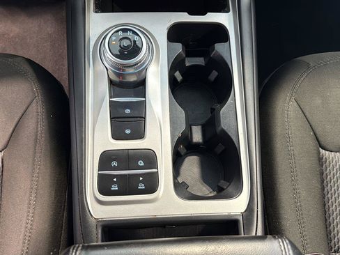 Certified 2024 Ford Explorer XLT RWD image 26