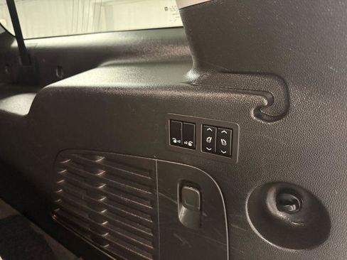 Used 2019 GMC Yukon XL Denali w/ Denali Ultimate Package image 37