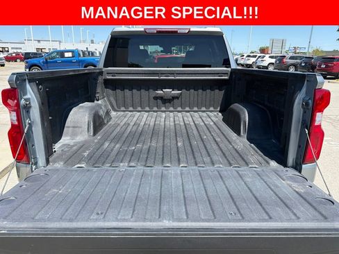 Used 2024 Chevrolet Silverado 1500 RST AWD/4WD image 9
