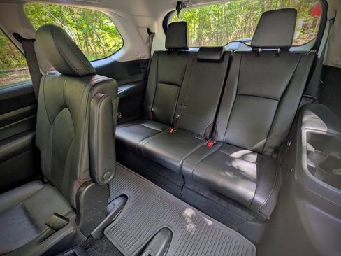 Used 2024 Toyota Grand Highlander AWD image 6