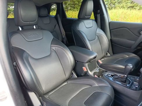 Used 2023 Jeep Cherokee Altitude Lux AWD/4WD image 22