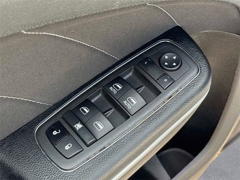 Used 2022 Dodge Charger SXT image 24