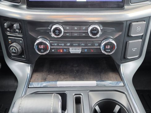 Used 2021 Ford F150 Lariat w/ Equipment Group 502A High image 34