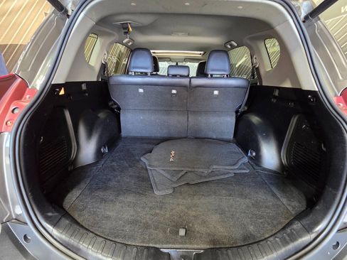 Used 2013 Toyota RAV4 Limited FWD image 29