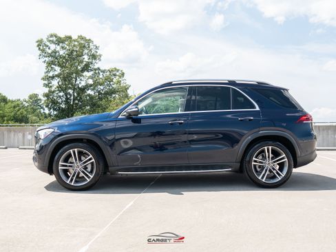 Used 2021 Mercedes-Benz GLE 350 w/ Premium Package image 4