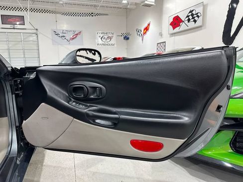 Used 2003 Chevrolet Corvette Convertible w/ Preferred Equipment Group1 RWD image 15