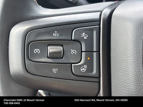 Used 2025 GMC Sierra 2500 AT4 w/ Technology Package AWD/4WD image 34