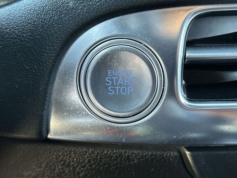 Used 2024 Hyundai Palisade Calligraphy image 17