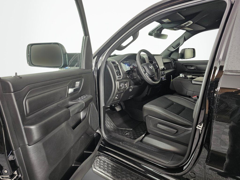 New 2026 RAM 1500 Warlock AWD/4WD image 23
