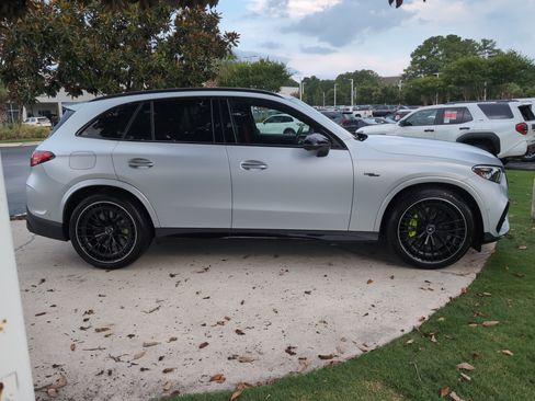 Used 2024 Mercedes-Benz GLC 43 AMG 4MATIC image 11