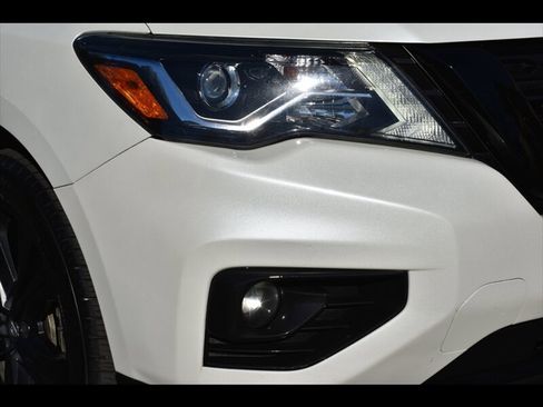 Used 2018 Nissan Pathfinder SL w/ Midnight Edition Package image 46