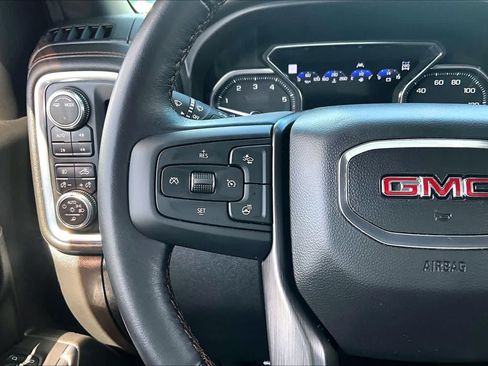 Used 2020 GMC Sierra 1500 AT4 w/ AT4 Premium Package AWD/4WD image 2