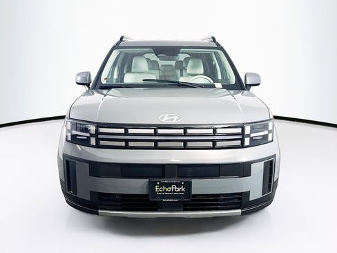 Used 2025 Hyundai Santa Fe SEL image 2