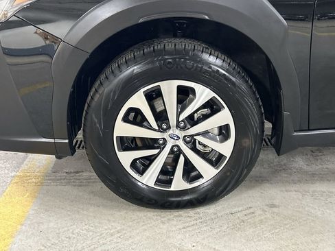 Certified 2025 Subaru Outback Premium image 10