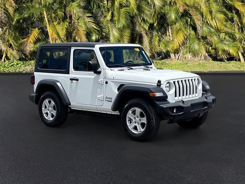 Used 2019 Jeep Wrangler Sport AWD/4WD image 2