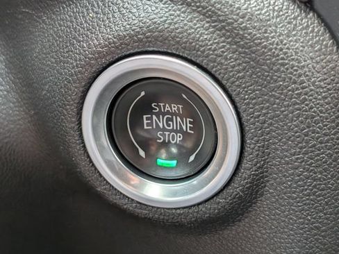 Used 2022 Chevrolet Silverado 1500 Custom Trail Boss AWD/4WD image 25