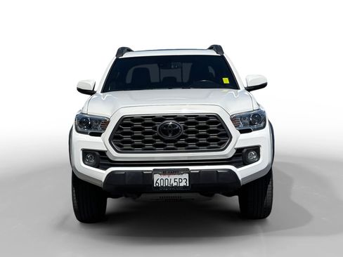 Used 2022 Toyota Tacoma TRD Off-Road w/ TRD Premium Off Road Package AWD/4WD image 8