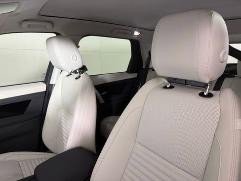 New 2025 Land Rover Discovery Sport S image 15