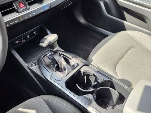 Used 2025 Kia K4 LXS image 9