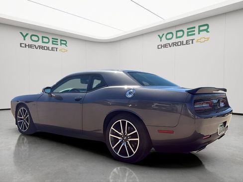Used 2023 Dodge Challenger R/T image 9