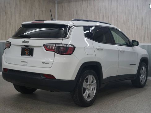 Used 2022 Jeep Compass Latitude FWD image 10
